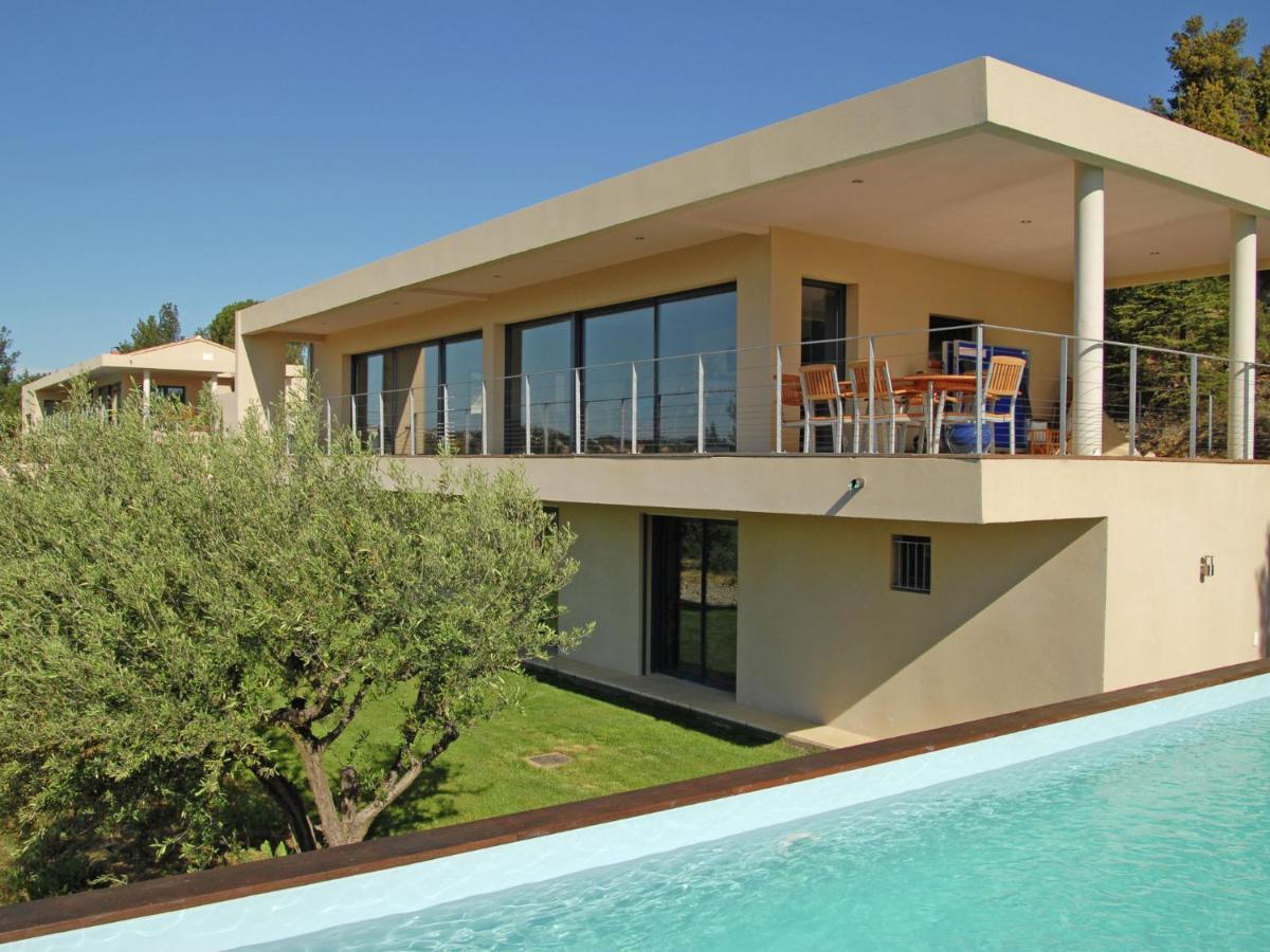 Upbeat Villa In Rochefort-Du-Gard With Private Pool Camera foto